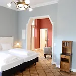Waldfrieden - Design Trifft Budget 3*