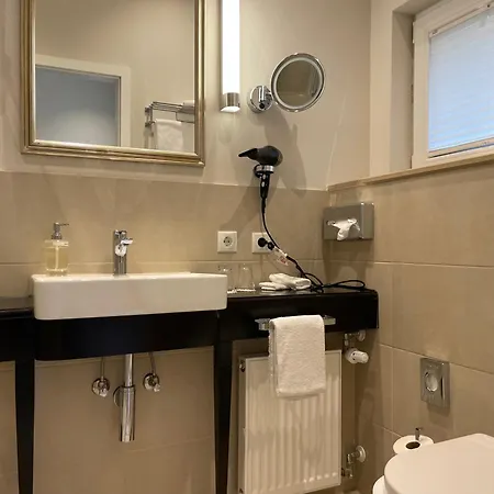Waldfrieden - Design Trifft Budget Отель 3*