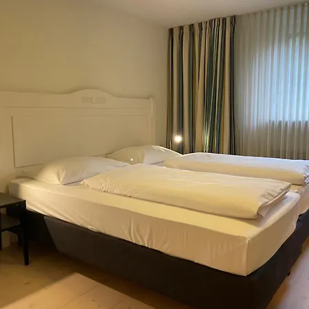 Waldfrieden - Design Trifft Budget Hotel Annweiler am Trifels