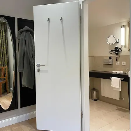 Waldfrieden - Design Trifft Budget Hotel Annweiler am Trifels