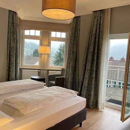 Waldfrieden - Design Trifft Budget Аннвайлер-ам-Трифельс