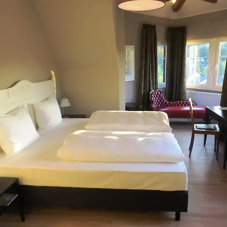 Waldfrieden - Design Trifft Budget 3*