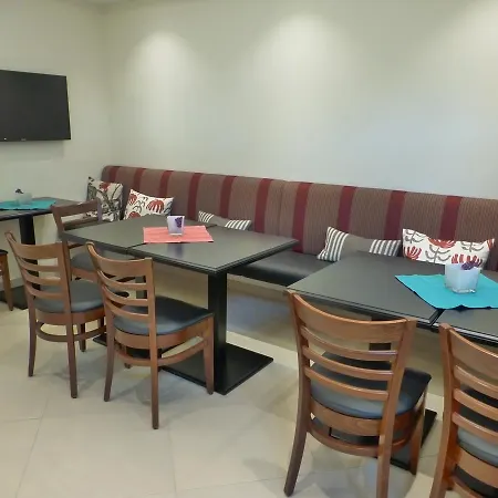 Waldfrieden - Design Trifft Budget Hotell 3*