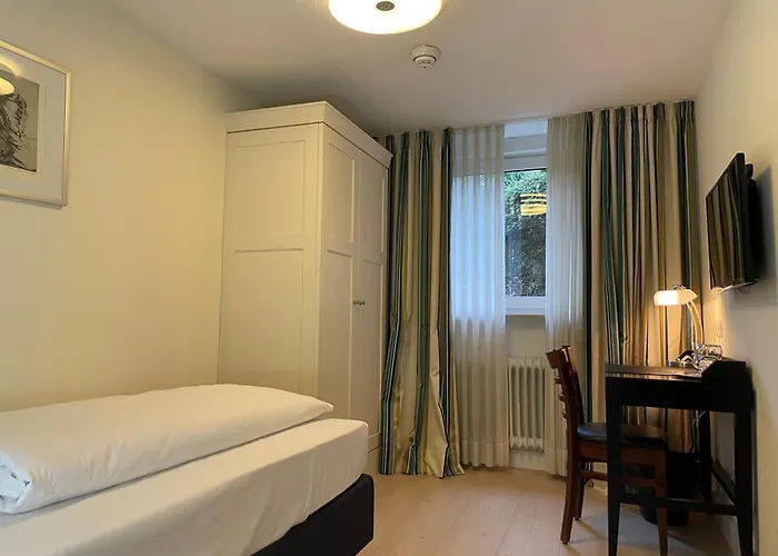 Waldfrieden - Zum Jugendstilhotel 3*