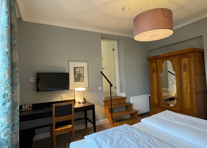 Waldfrieden - Design Trifft Budget Отель 3*