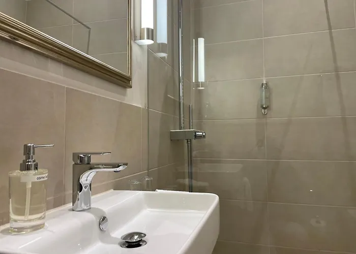 Waldfrieden - Zum Jugendstilhotel Annweiler am Trifels